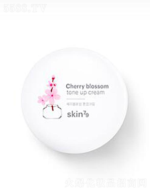 y(lin)AVݣ\I޹˾SKIN79ˮѩѻ˪
